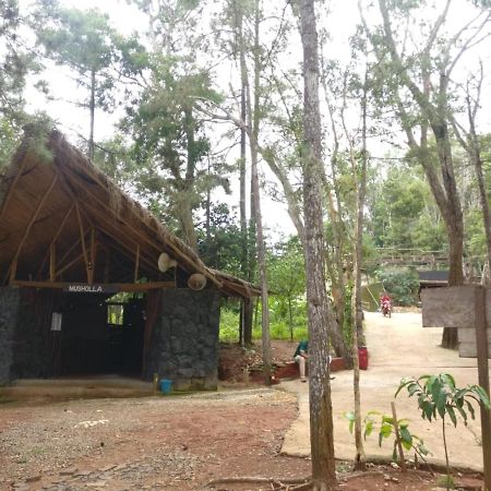 Seribu Batu Songgo Langit Resort & Camp Bantul Exterior photo