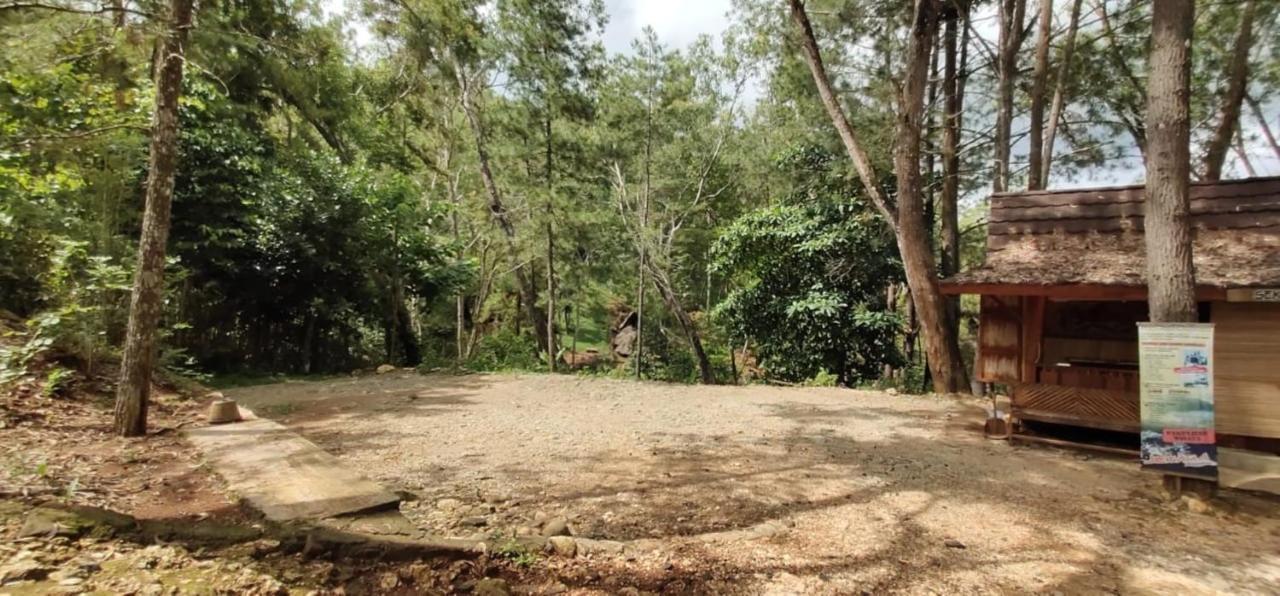 Seribu Batu Songgo Langit Resort & Camp Bantul Exterior photo